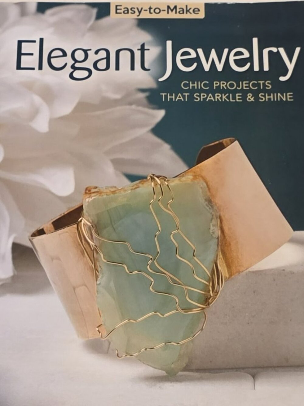 Easy to Make Elegant Jewelry Chic Projects Softcover Book
